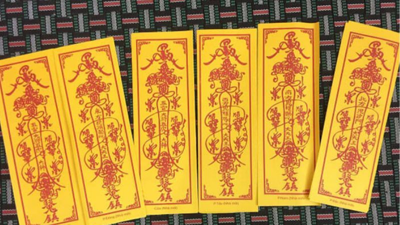 Giới thiệu bùa đánh bài